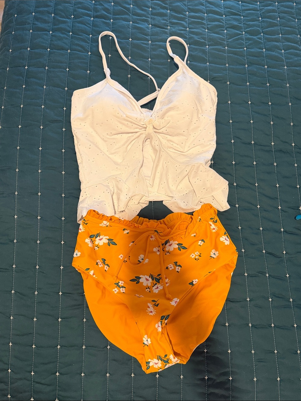 Coral reef women’s set. Medium